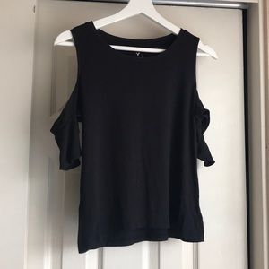 Soft and sexy shoulder cut out crop top ruffles